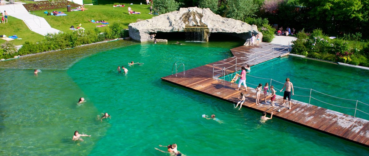 Naturerlebnisbad Rockenhausen, Blick von Oben auf das Schwimmerbecken