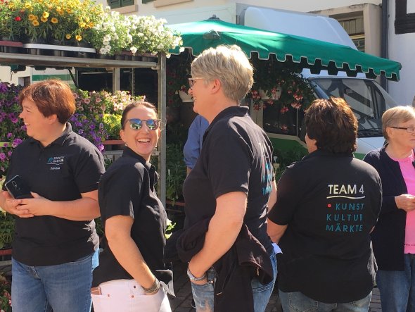 Team 4 auf dem Feinschmeckermarkt